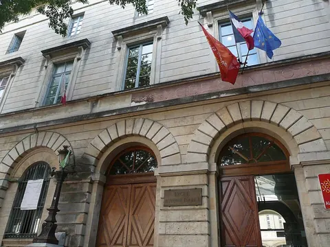 Lycée Alphonse-Daudet