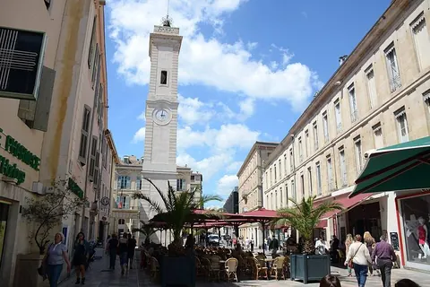 Place de l’Horloge
