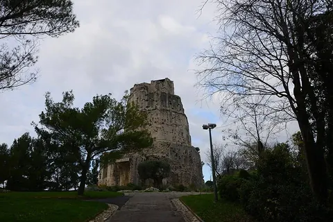 Tour Magne